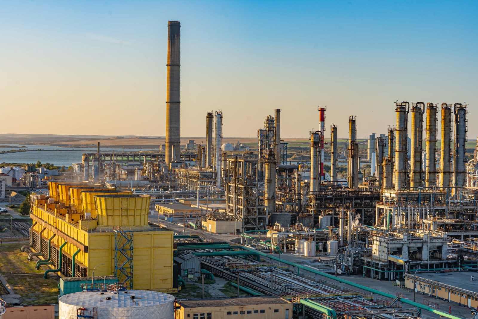 Complex industrial de rafinare